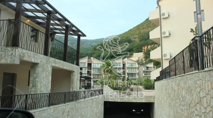Beauty Apartment In Blue Star Complex Przno Montenegro Pržno Exterior foto